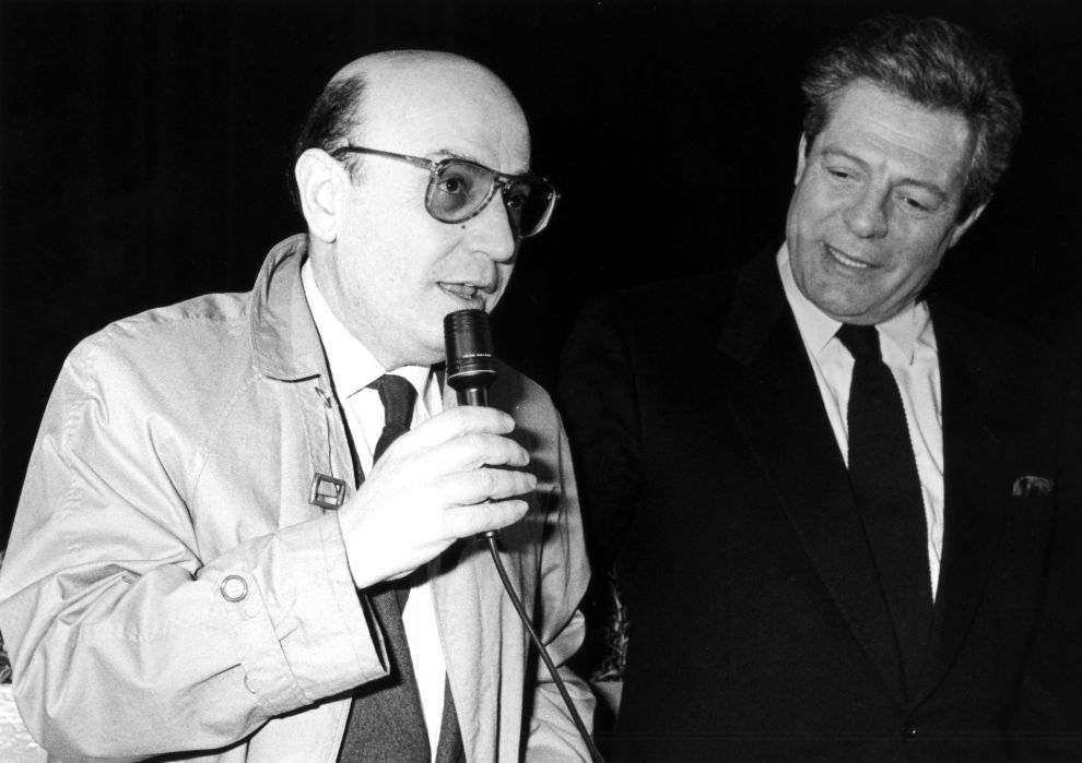Ο Θόδωρος Αγγελόπουλος και ο Μαρτσέλο Μαστρογιάνι στην Viennale του 1987 για την προβολή της ταινίας 