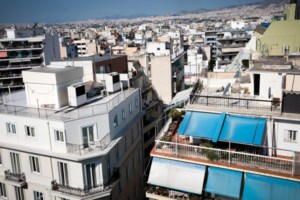 Καρφιά ΠΑΣΟΚ για την κοινωνική στέγη: Η ελληνική κυβέρνηση επιδοτεί... 100 σπίτια, η Πορτογαλία 26.000