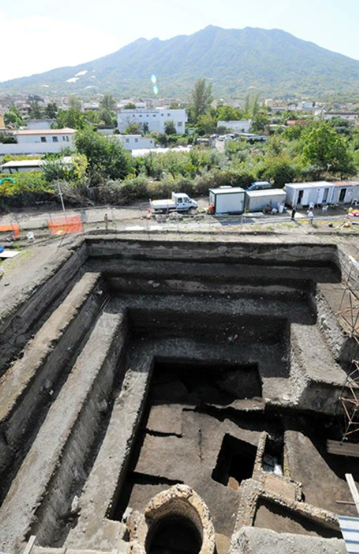 The excavation site at Somma Vesuviana. 